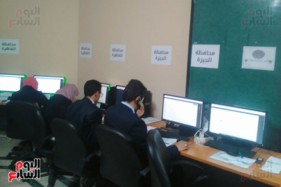 غرفة عمليات الحملة الرسمية للسيسي تتابع سير الانتخابات بالمحافظات (7)