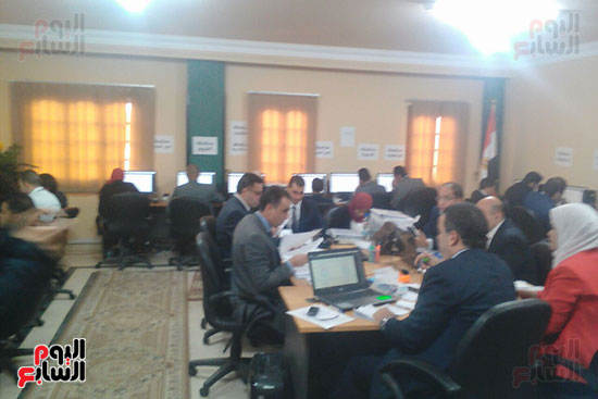 غرفة عمليات الحملة الرسمية للسيسي تتابع سير الانتخابات بالمحافظات (2)