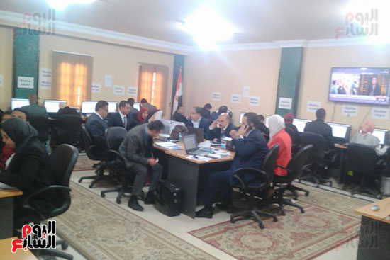 غرفة عمليات الحملة الرسمية للسيسي تتابع سير الانتخابات بالمحافظات (9)