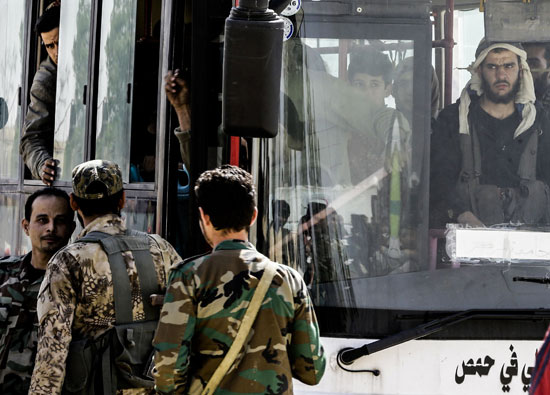 خروج المسلحين من الغوطة الشرقية فى سوريا