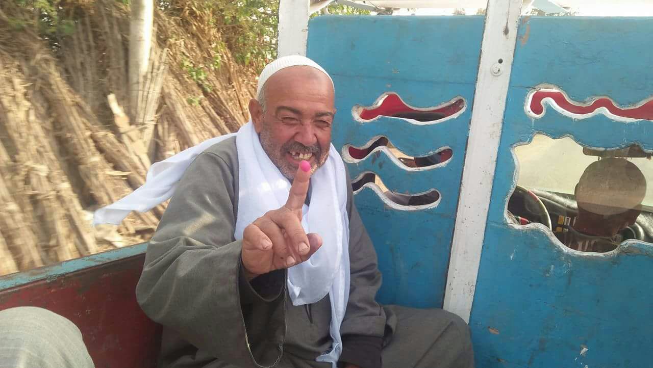 أحد الناخبين أحد الناخبين