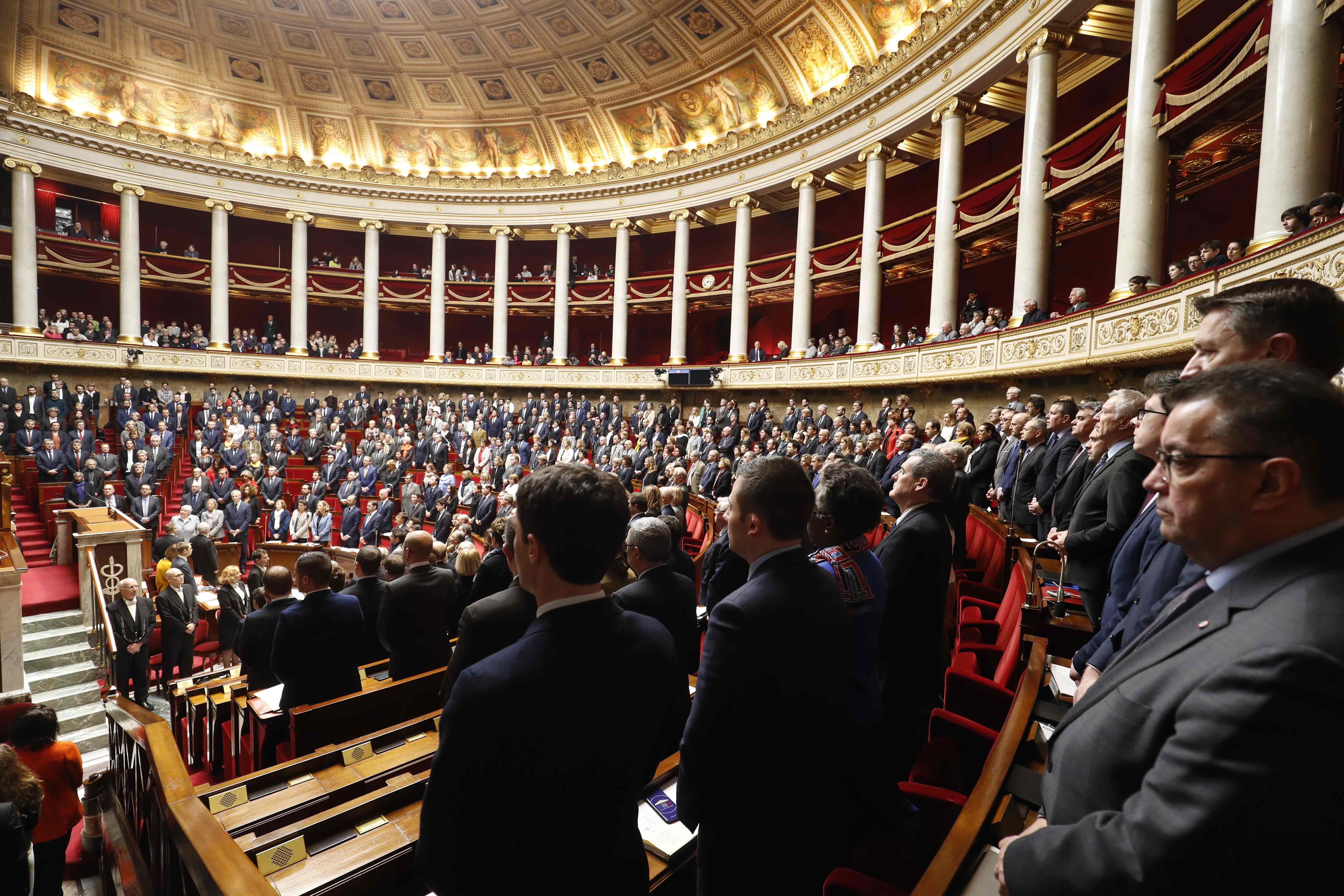 نواب البرلمان الفرنسى