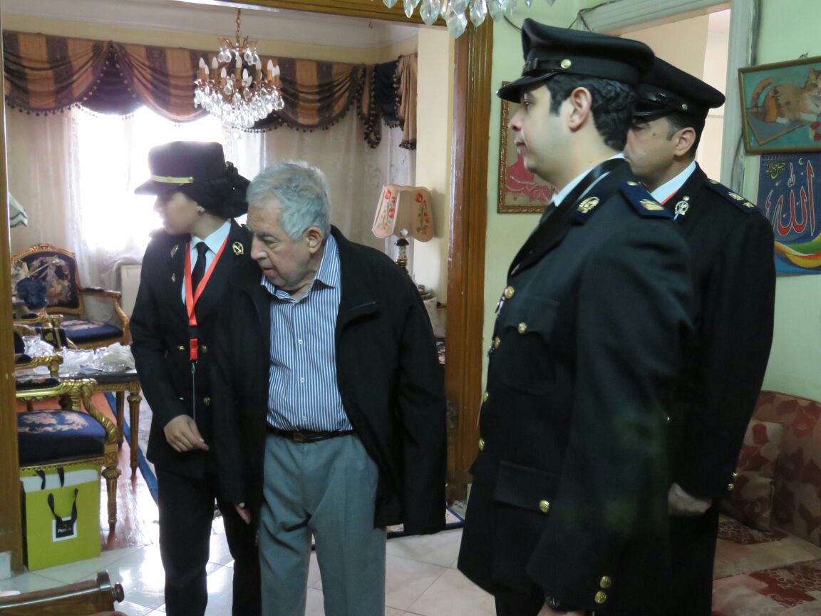 كبار السن وذوي الاحتياجات الخاصة يزنوا المشهد الانتخابي في مصر (4)
