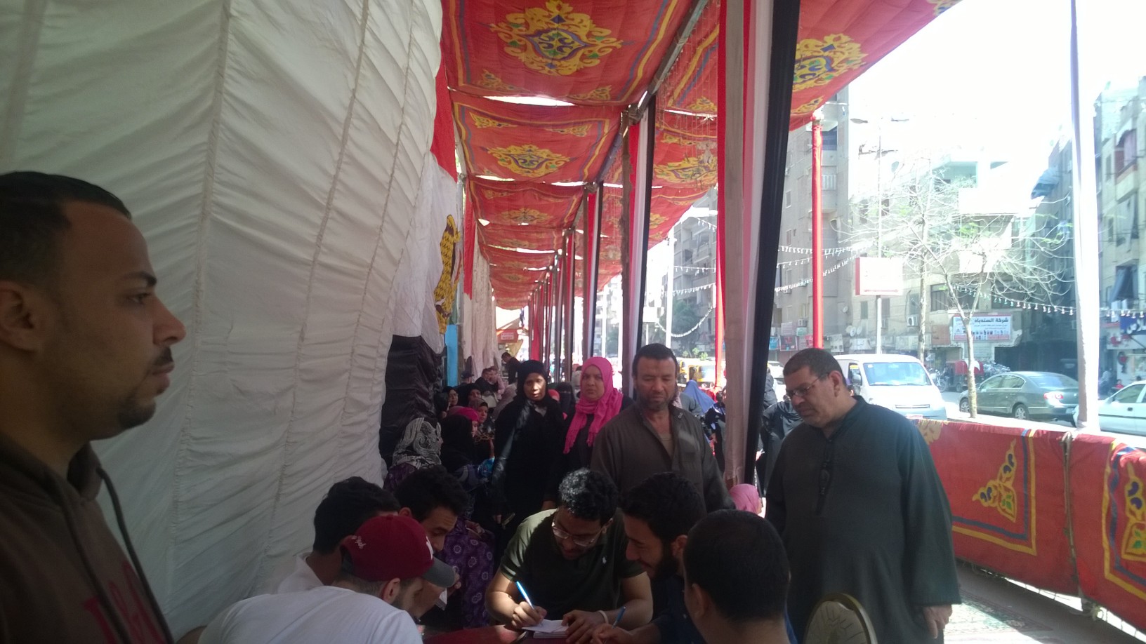 الناخبين بالوراق يتوافد  للإدلاء بأصواتهم فى اليوم الثانى  (5)