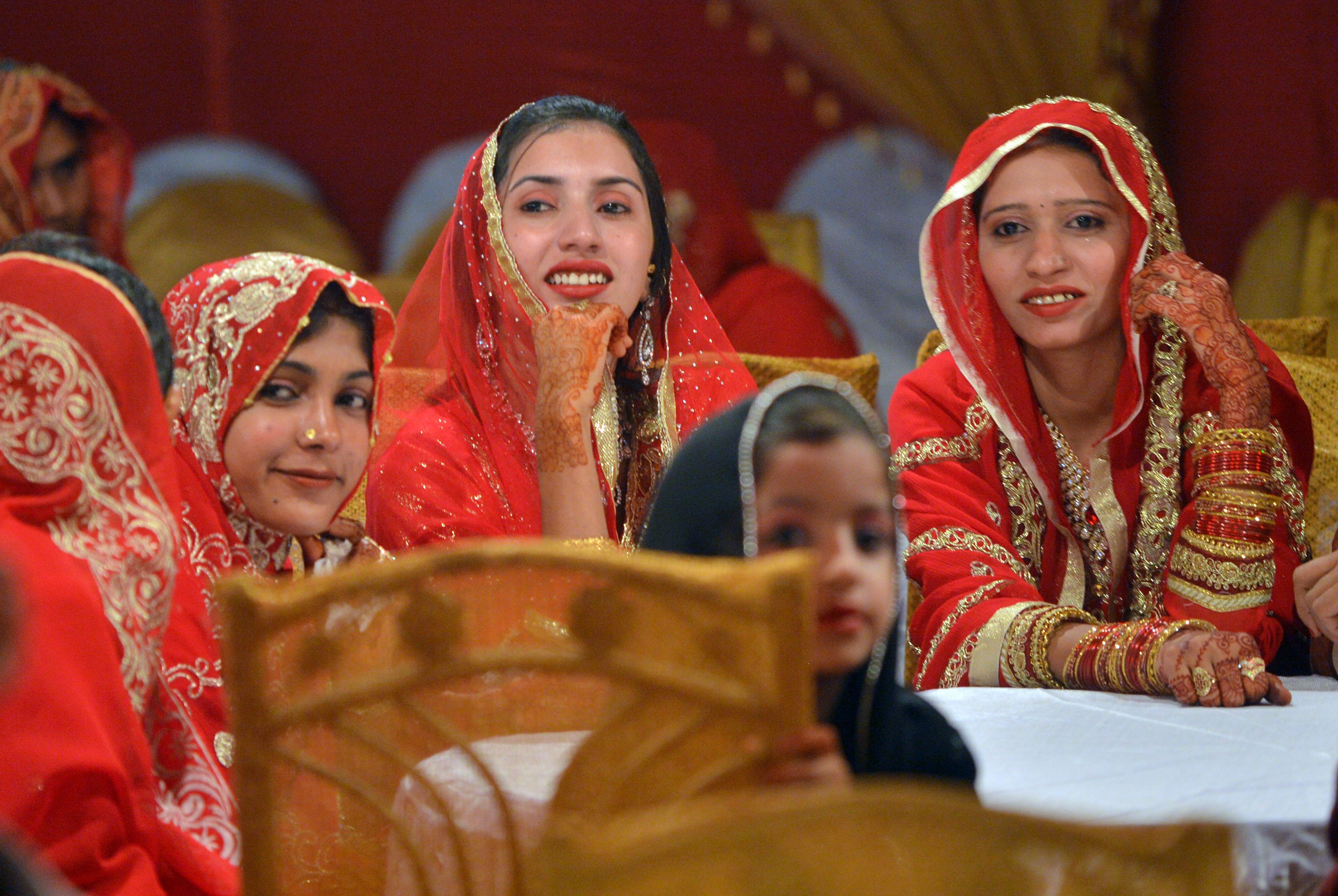 زوجات باكستانيات