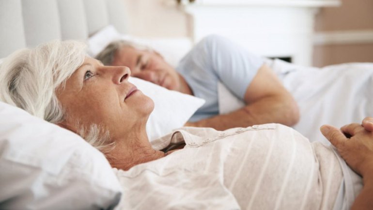 اضطرابات النوم عند كبار السن