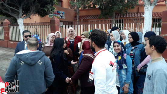 - محافظ بورسعيد يلتقى الطلاب