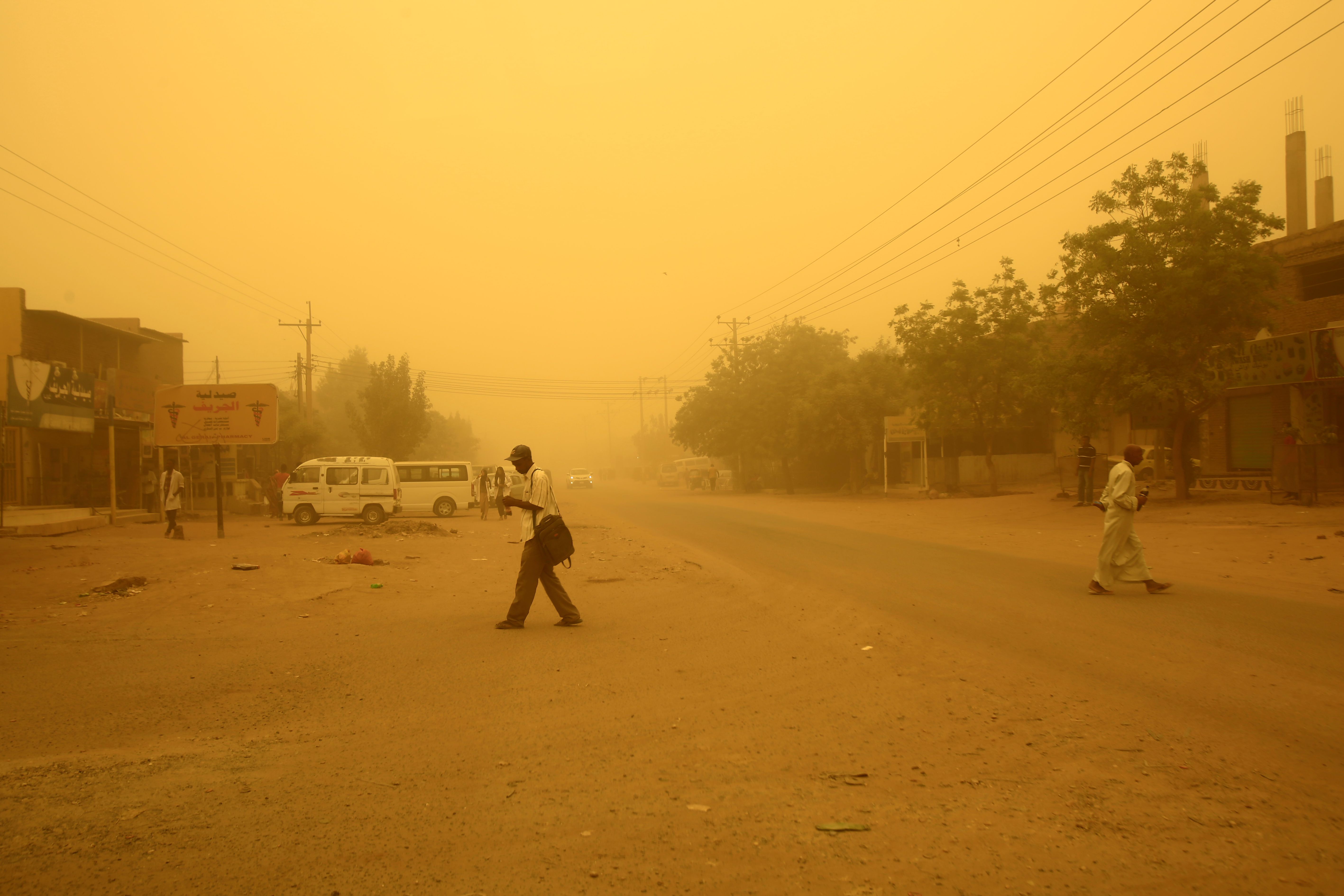 عاصفة ترابية تجتاح السودان