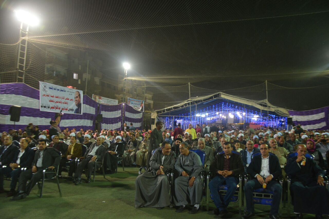 الالاف فى حضور مؤتمر الرئيس بالاقصر
