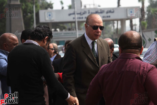 محافظ القاهرة يتفقد أعمال تطوير كوبرى الجلاء (3)