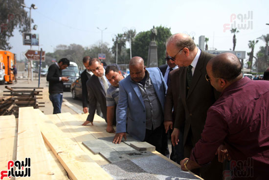 محافظ القاهرة يتفقد أعمال تطوير كوبرى الجلاء (5)
