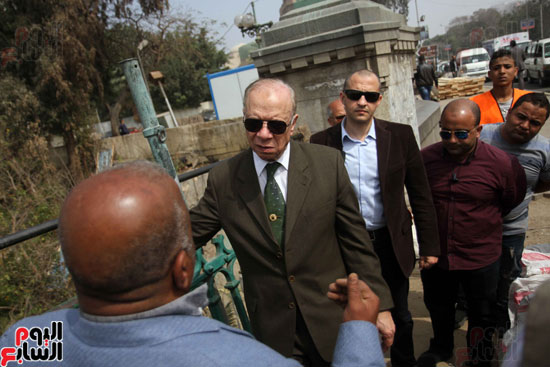 محافظ القاهرة يتفقد أعمال تطوير كوبرى الجلاء (9)