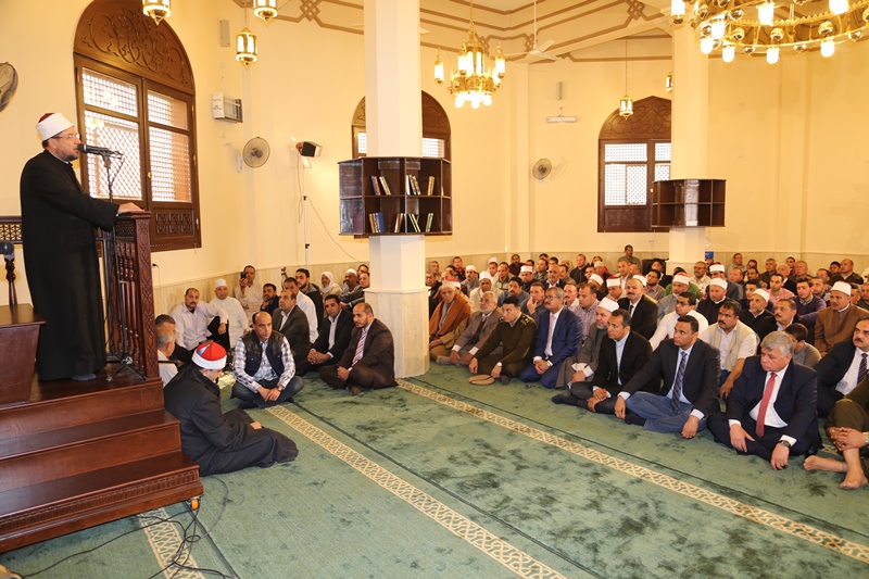 وزير الأوقاف ومدير أمن المنوفية يفتتحان مسجد الشهيد عفيفى