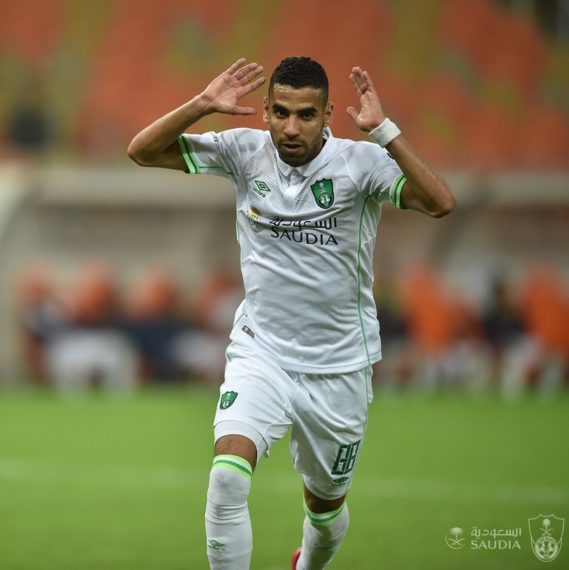 مؤمن زكريا لاعب الاهلي السعودي