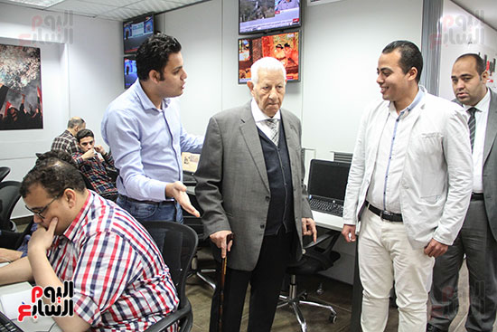 مكرم محمد احمد رئيس الأعلى للإعلام فى زيارة اليوم السابع (14)