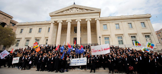 مظاهرة-حاشدة-أمام-محكمة-مرسيليا-الفرنسية