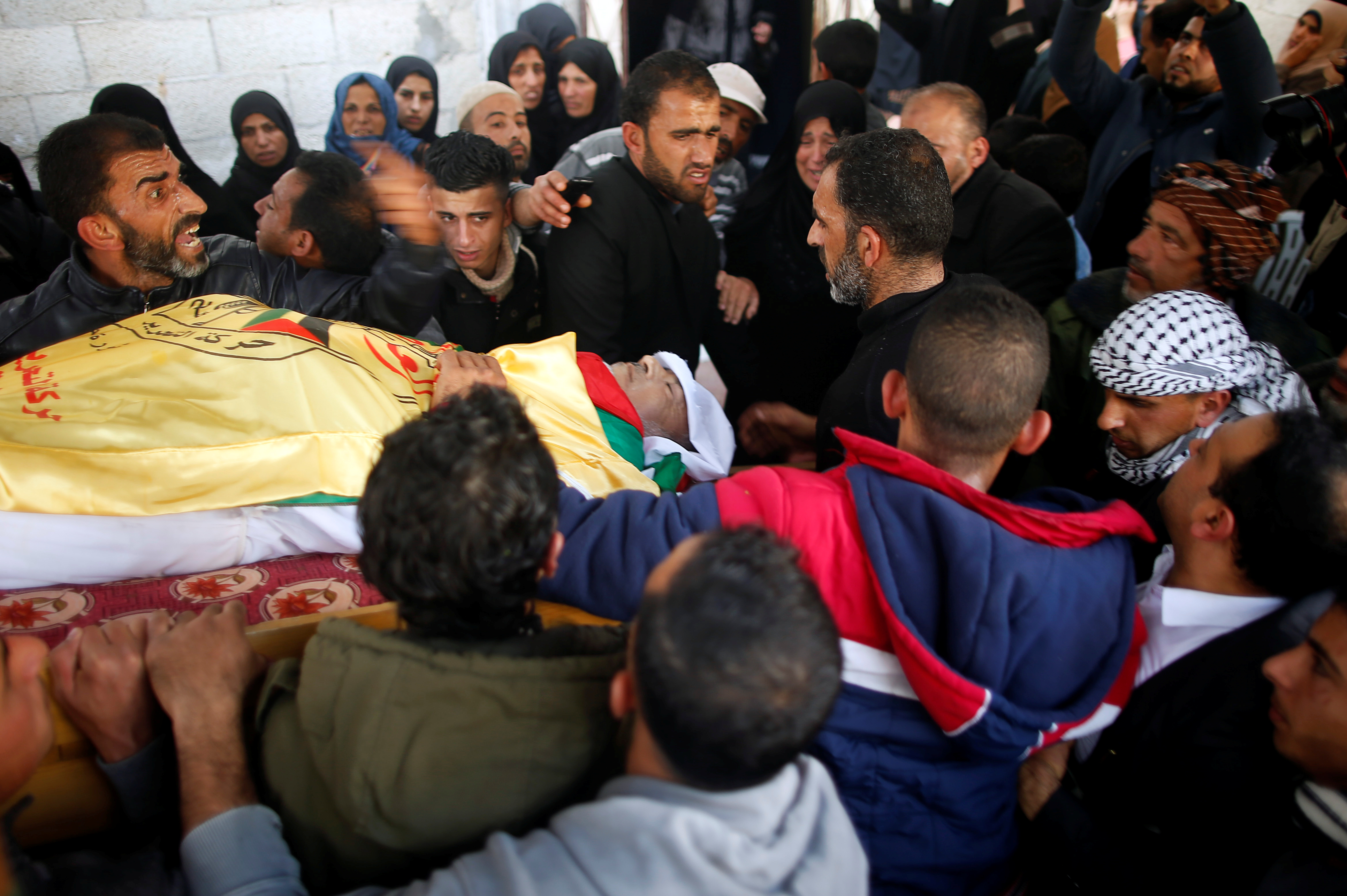 تشييع جثمان المزارع الفلسطينى 