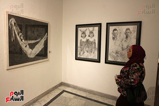 خالد سرورو يفتتح صالون القاهرة بقصر الفنون بالأوبرا (15)