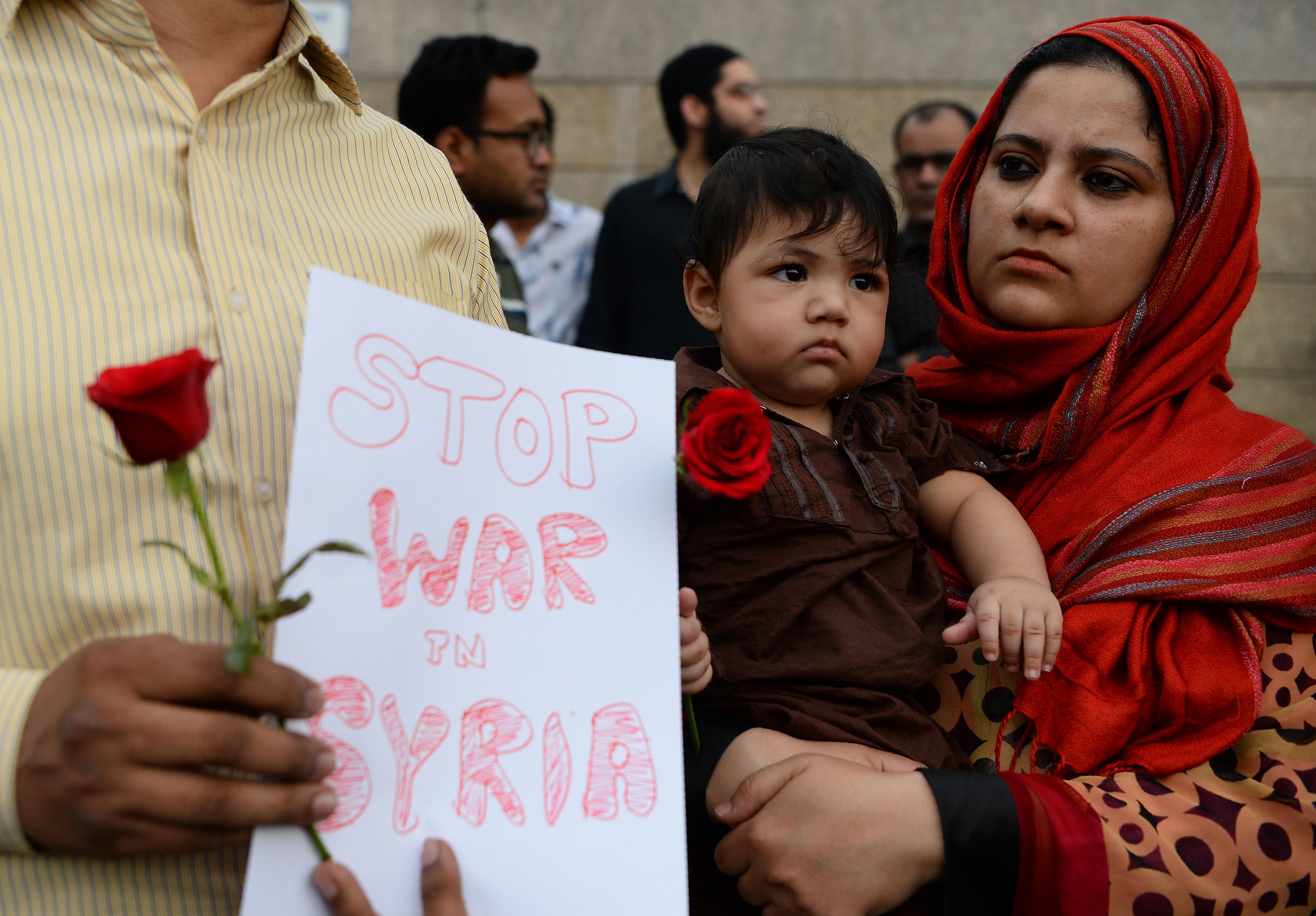 مظاهرات بالهند ضد الحرب فى سوريا