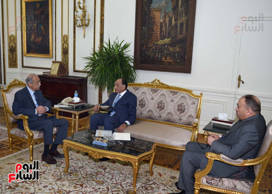 رئيس الوزراء ومحمد فريد خميس (5)