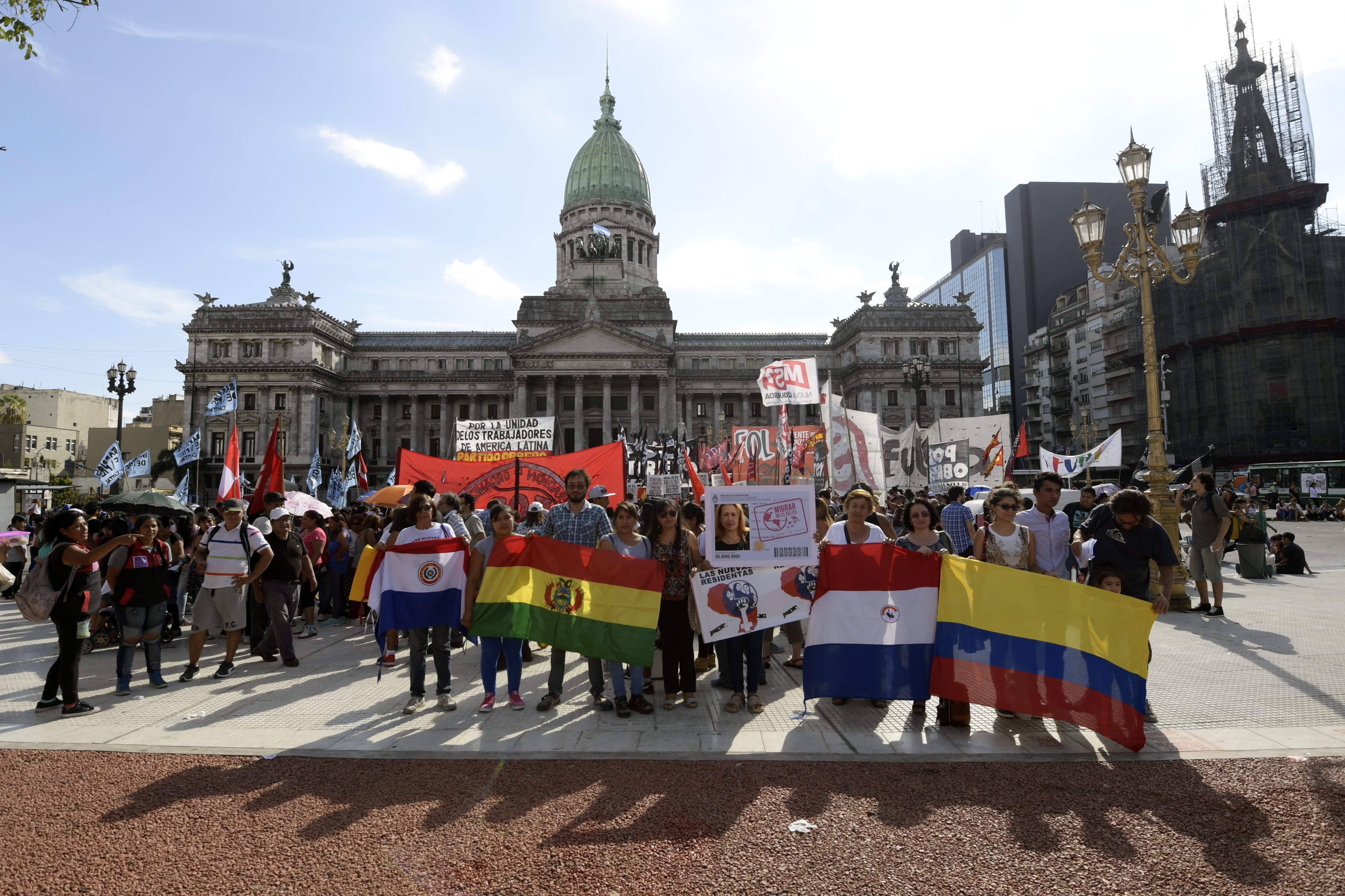 تظاهرات أمام الكونجرس الأرجنتينى