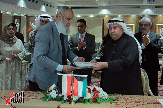 سفارة الكويت تتبرع بجهاز متطور لمستشفى أبوالريش لدعم الأطفال حديثى الولادة (6)