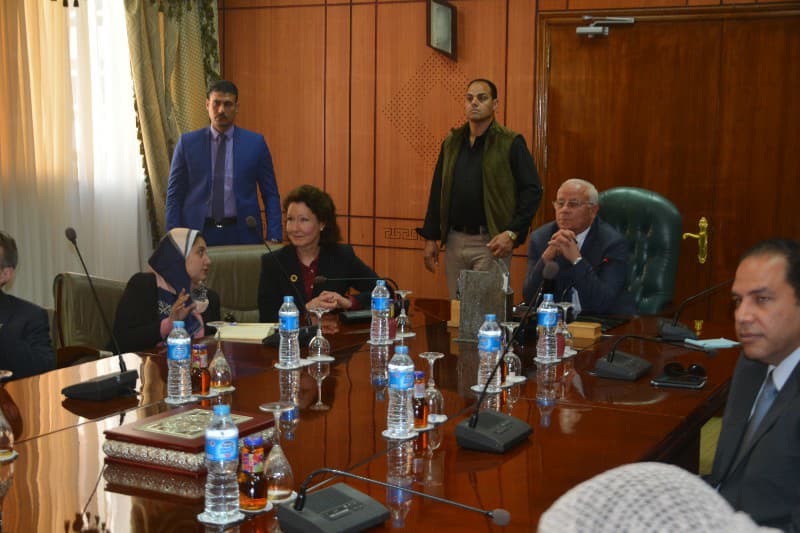اجتماع محافظ بورسعيد مع القنصل الامريكي