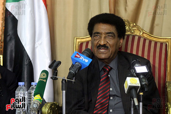 مؤتمر صحفى للسفير السودانى بالقاهرة عقب تسلمه مهام عمله (11)