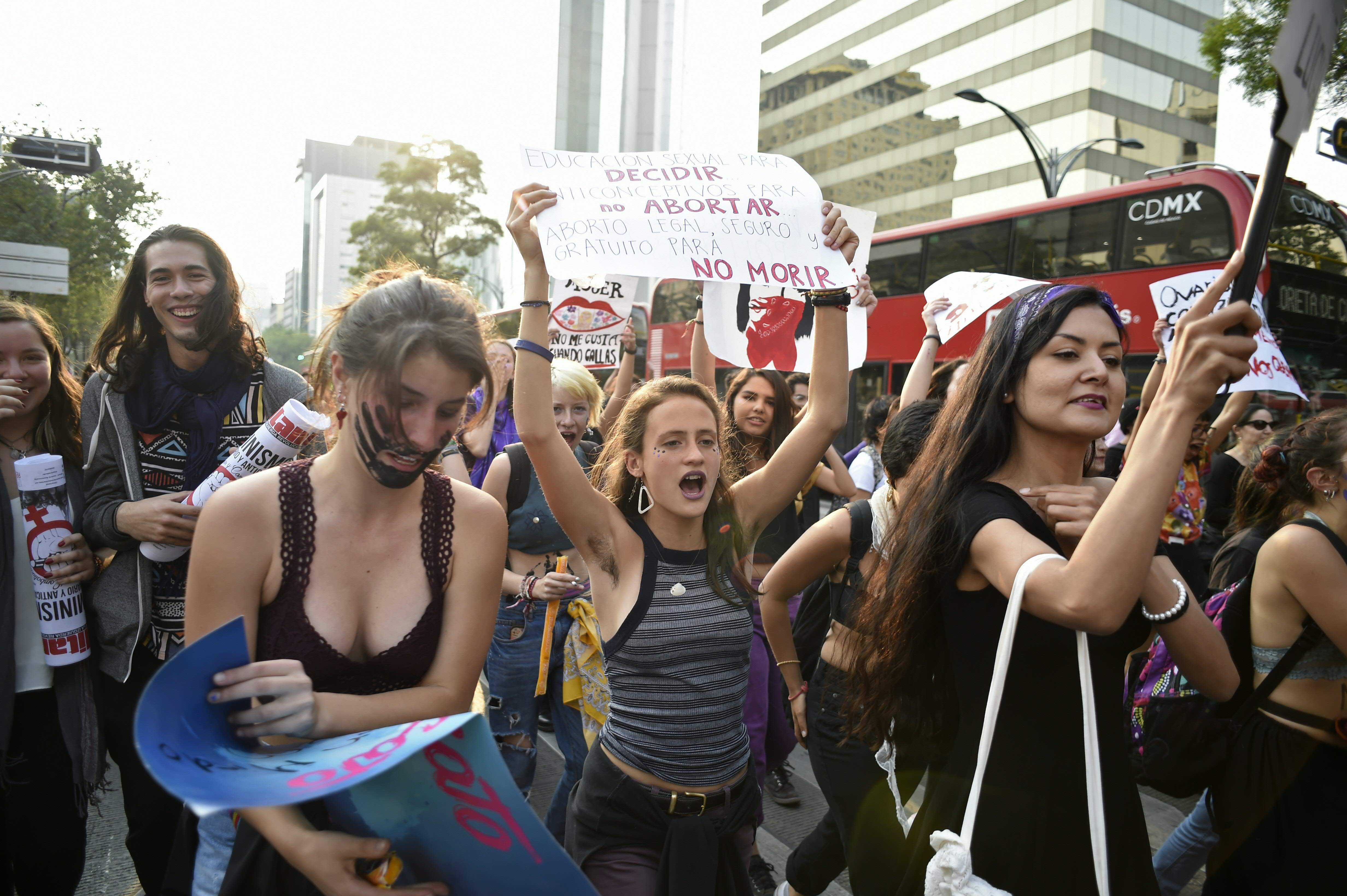 احتجاجات نساء فى المكسيك