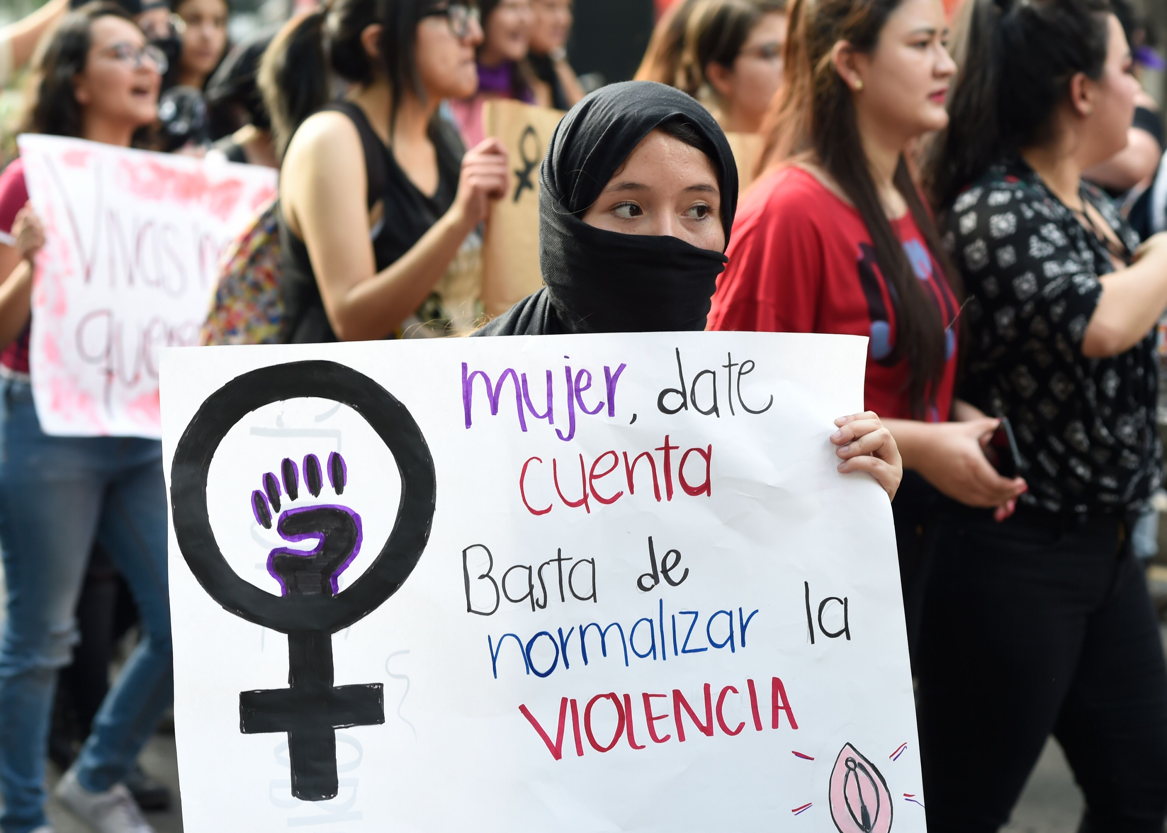 جانب آخر من مظاهرات نساء الأرجنتين