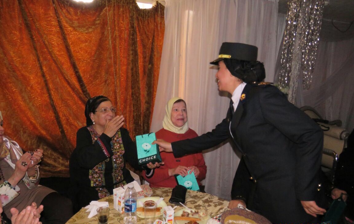 جانب من زيارة الشرطة للمستشفى جانب من زيارة الشرطة للمستشفى