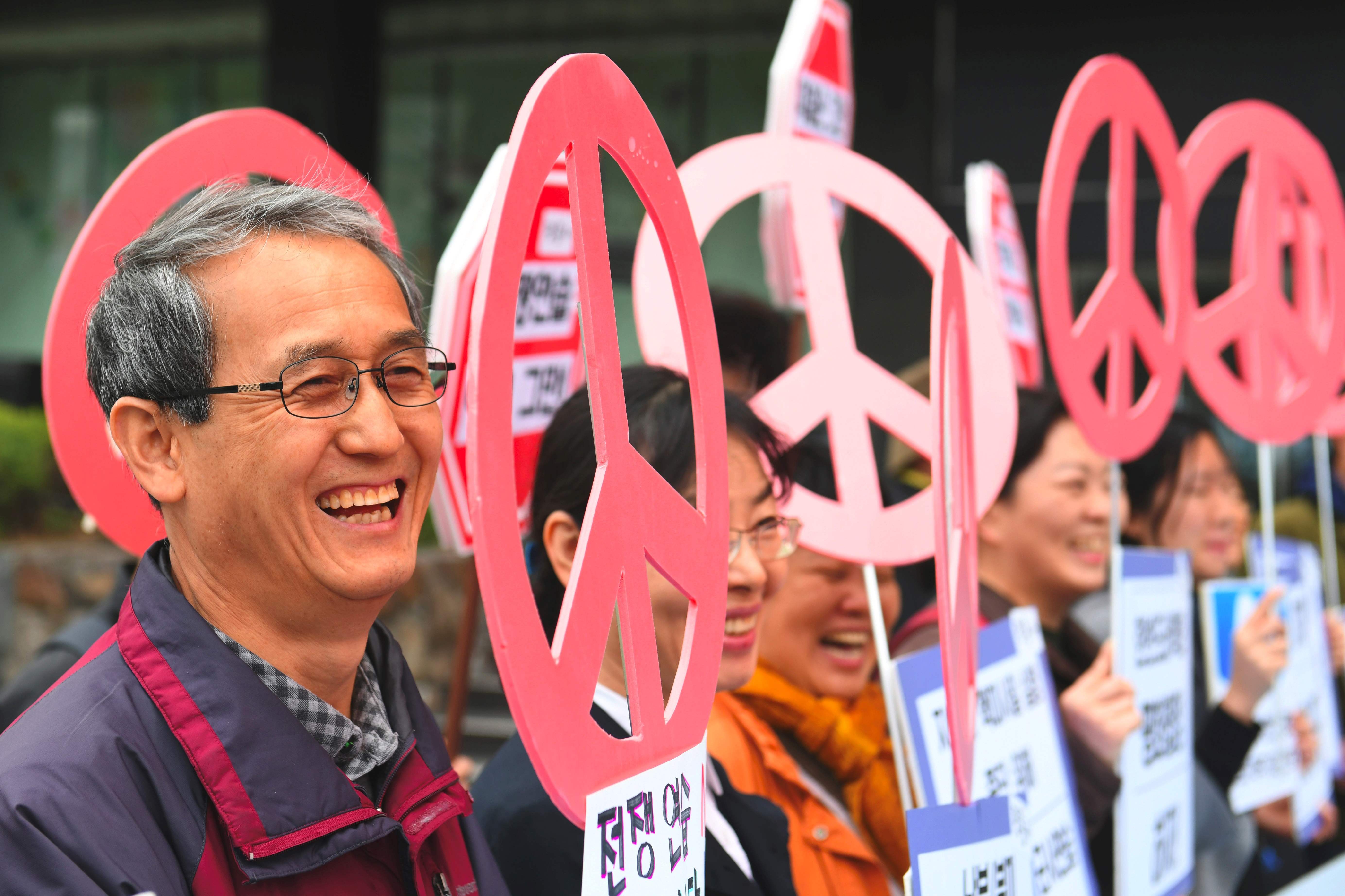 مظاهرات كوريا الجنوبية لوقف التدريبات العسكرية