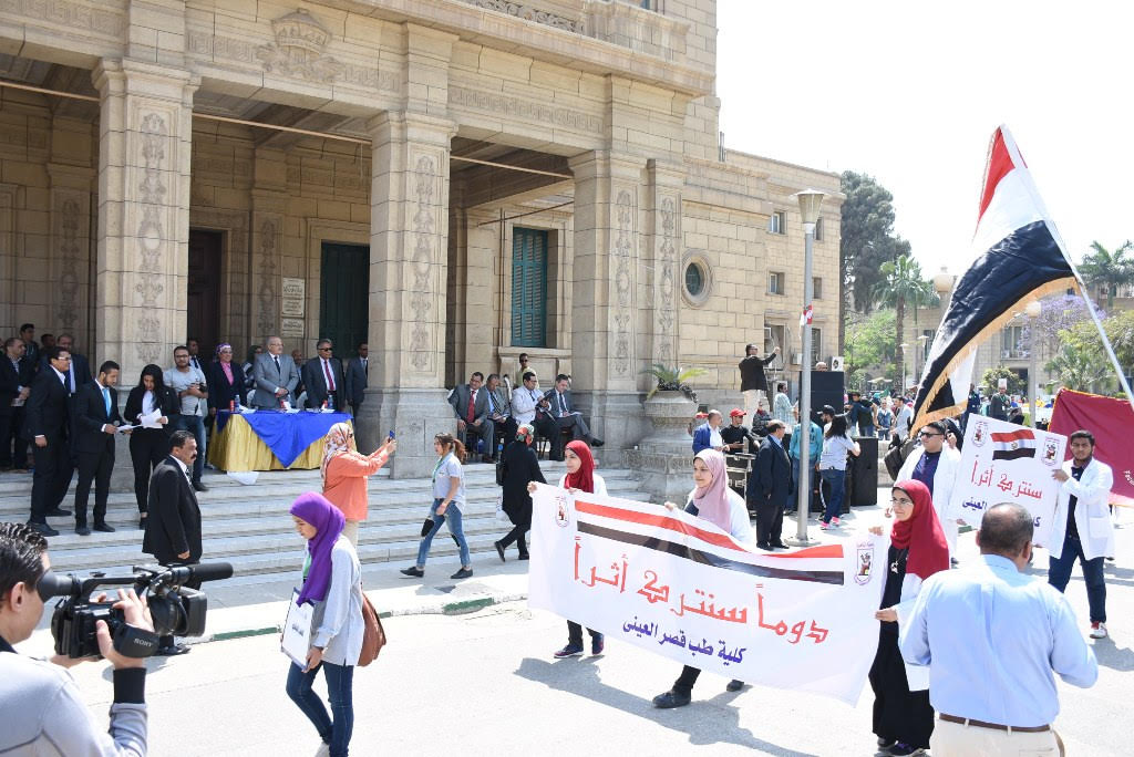 الخشت يفتتح مهرجان الأسر الطلابية بجامعة القاهرة  (7)