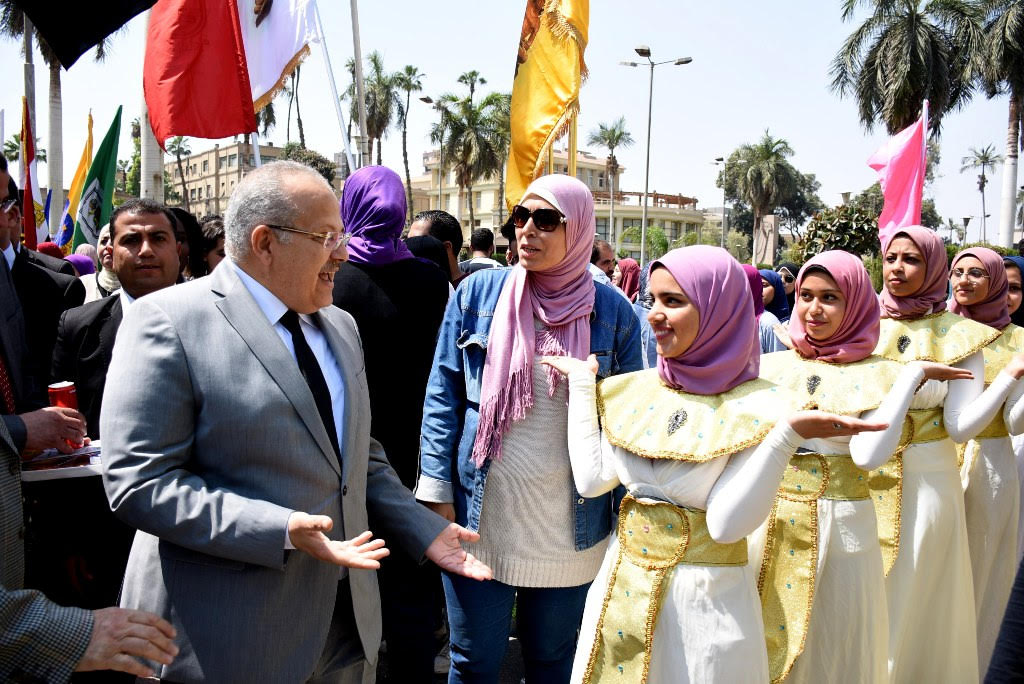 الخشت يفتتح مهرجان الأسر الطلابية بجامعة القاهرة  (6)