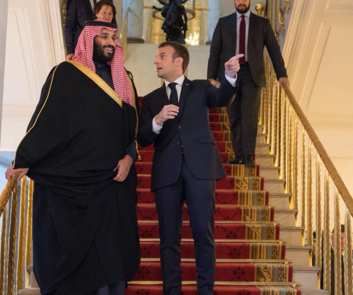 ولي العهد السعودي مع ماكرون في قصر الإليزيه
