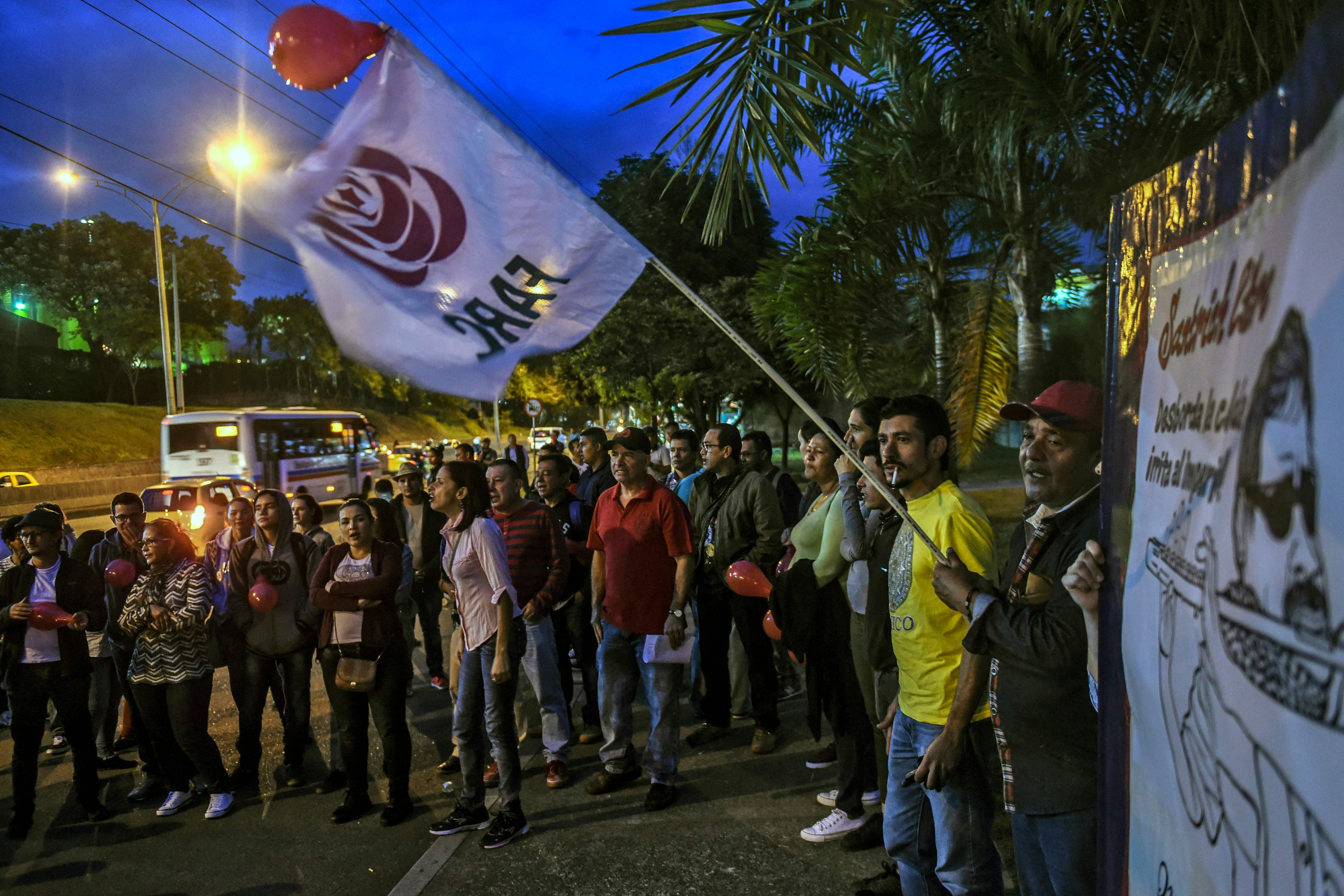 مظاهرات احتجاجية على اعتقال مفاوض سابق لحركة فارك