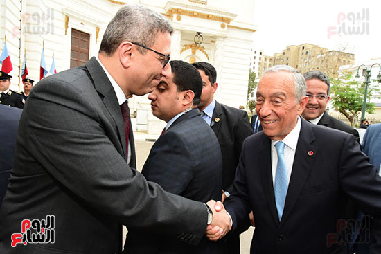 صور الرئيس البرتغالى يصل مقر مجلس النواب.. وعلى عبد العال يستقبله (3)