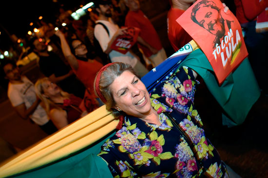 لافتات التأييد للرئيس البرازيلى السابق لولا دا سيلفا