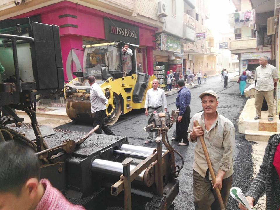 اعمال الرصف الجاريه بشوارع قلين بكفر الشيخ