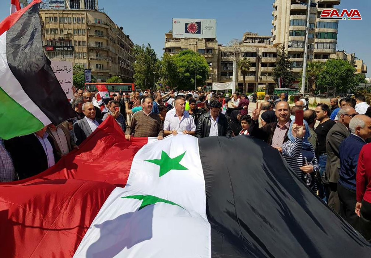 تظاهرات حاشدة فى  دمشق دعماً للجيش السورى