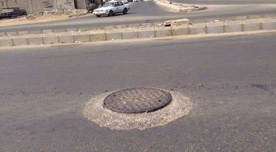 صور.. حوادث سرقة أغطية بالوعات الصرف الصحى تدق ناقوس الخطر بالمحافظات..  رئيس الشركة بالأقصر: تكبدنا خسائر بالملايين.. ونتعاون مع الشرطة فى متابعة  كاميرات المراقبة.. والـ