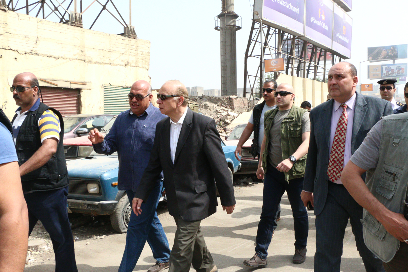 محافظ القاهرة يتفقد الإزالات بمنطقة مثلث ماسبيرو (1)