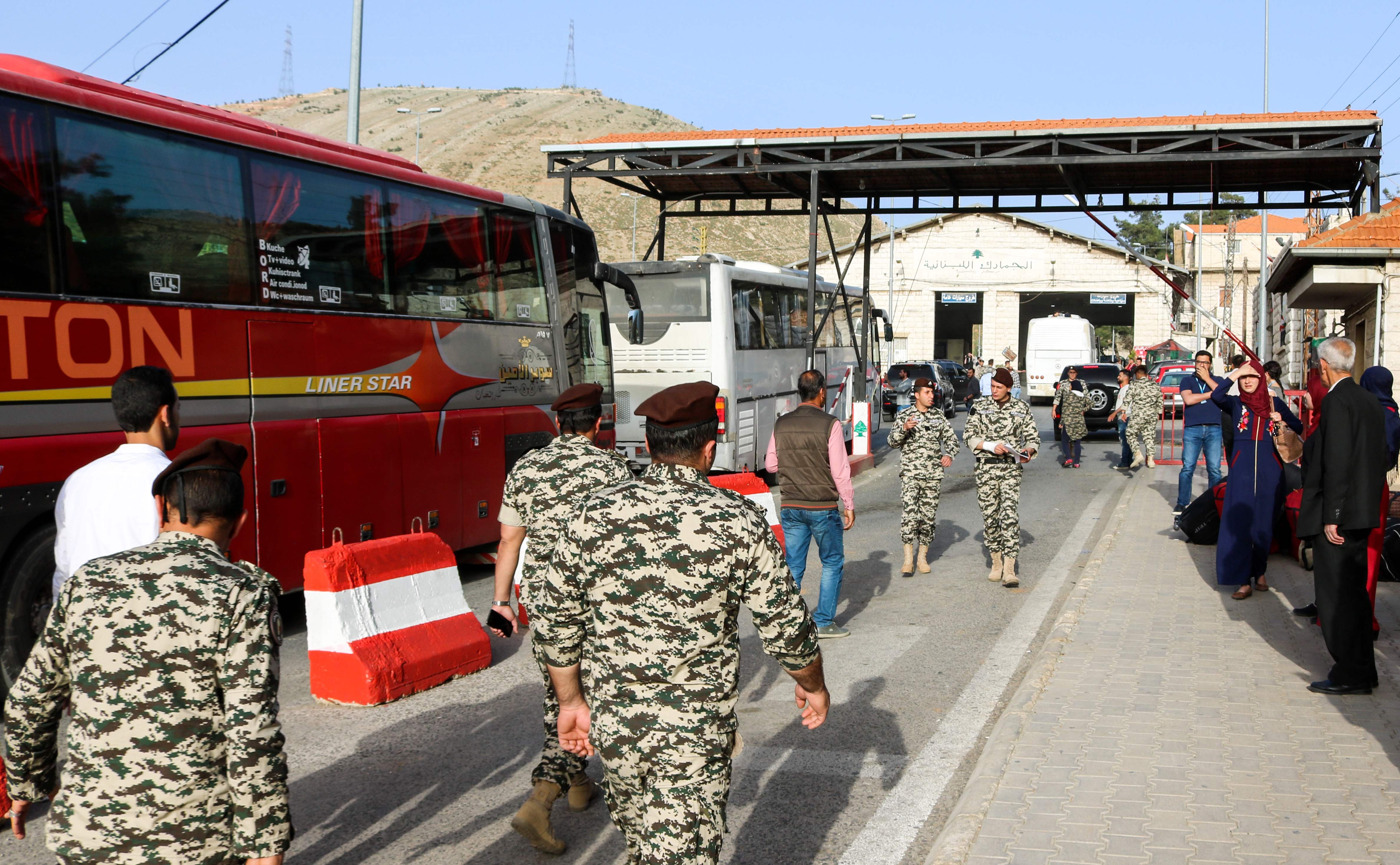 القوات اللبنانية تأمن النقل