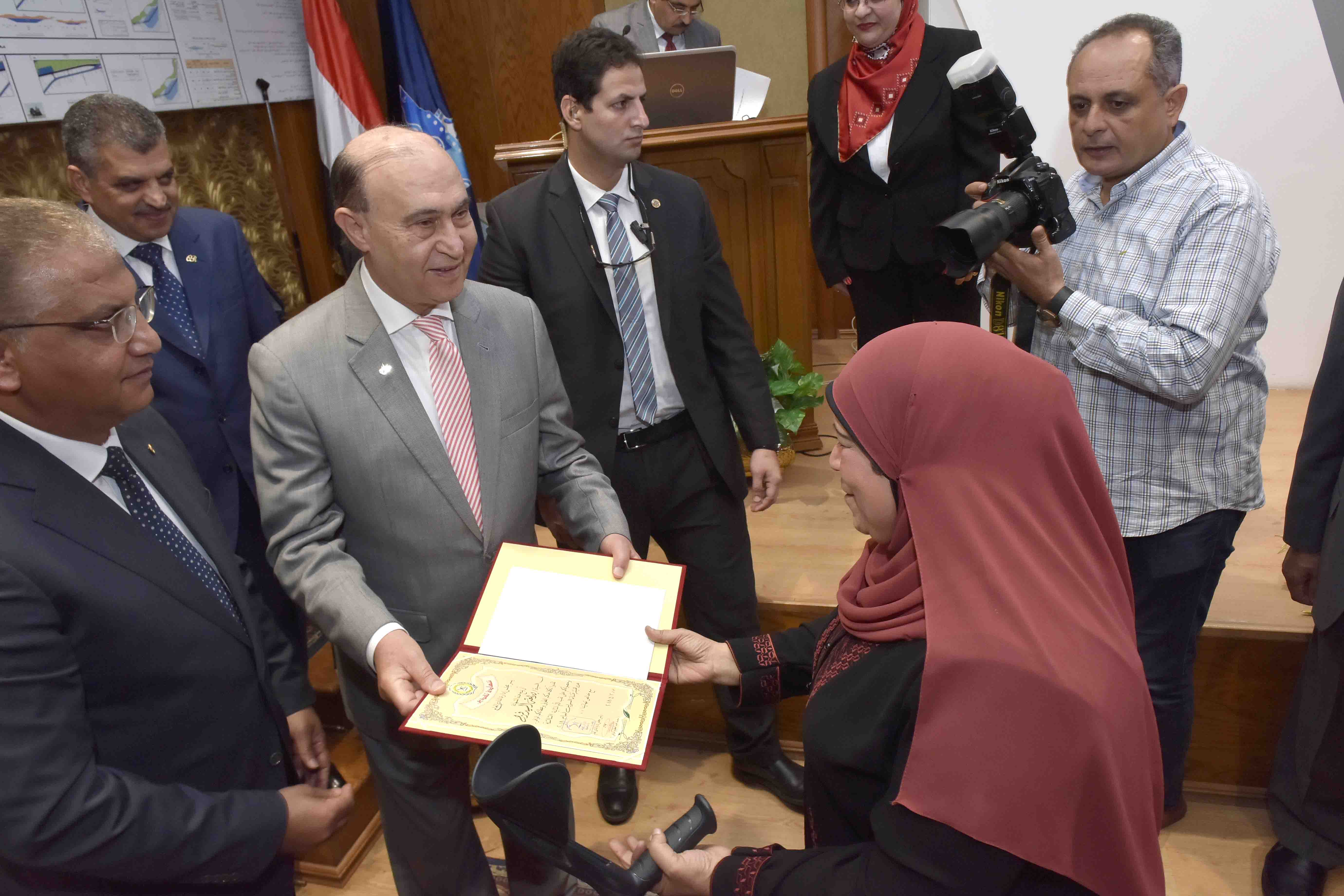 2- جانب من التكريم