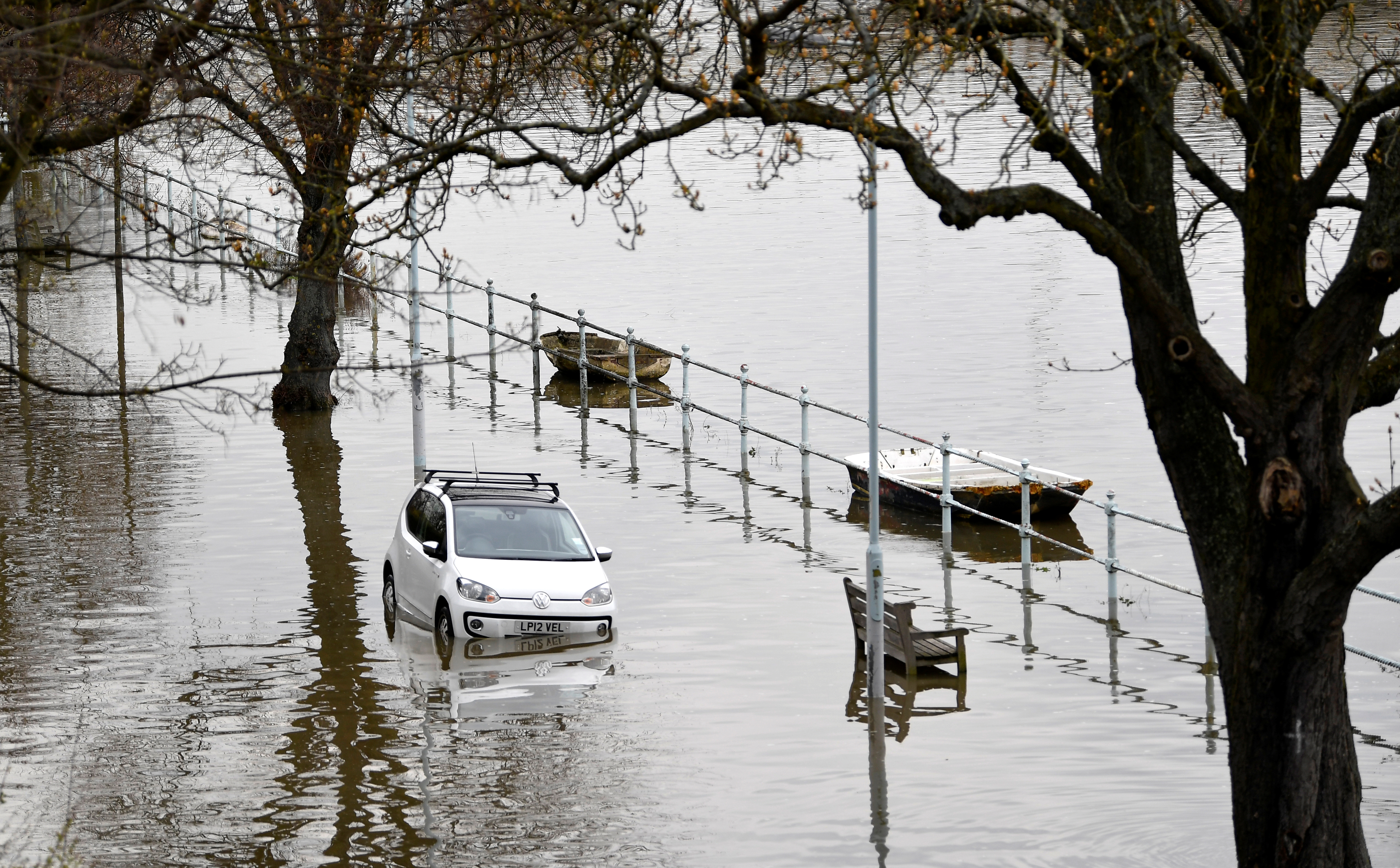 فيضانات فى بريطانيا