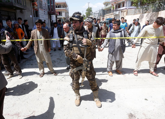 الشرطة الأفغانية فى موقع تفجير العاصمة كابول
