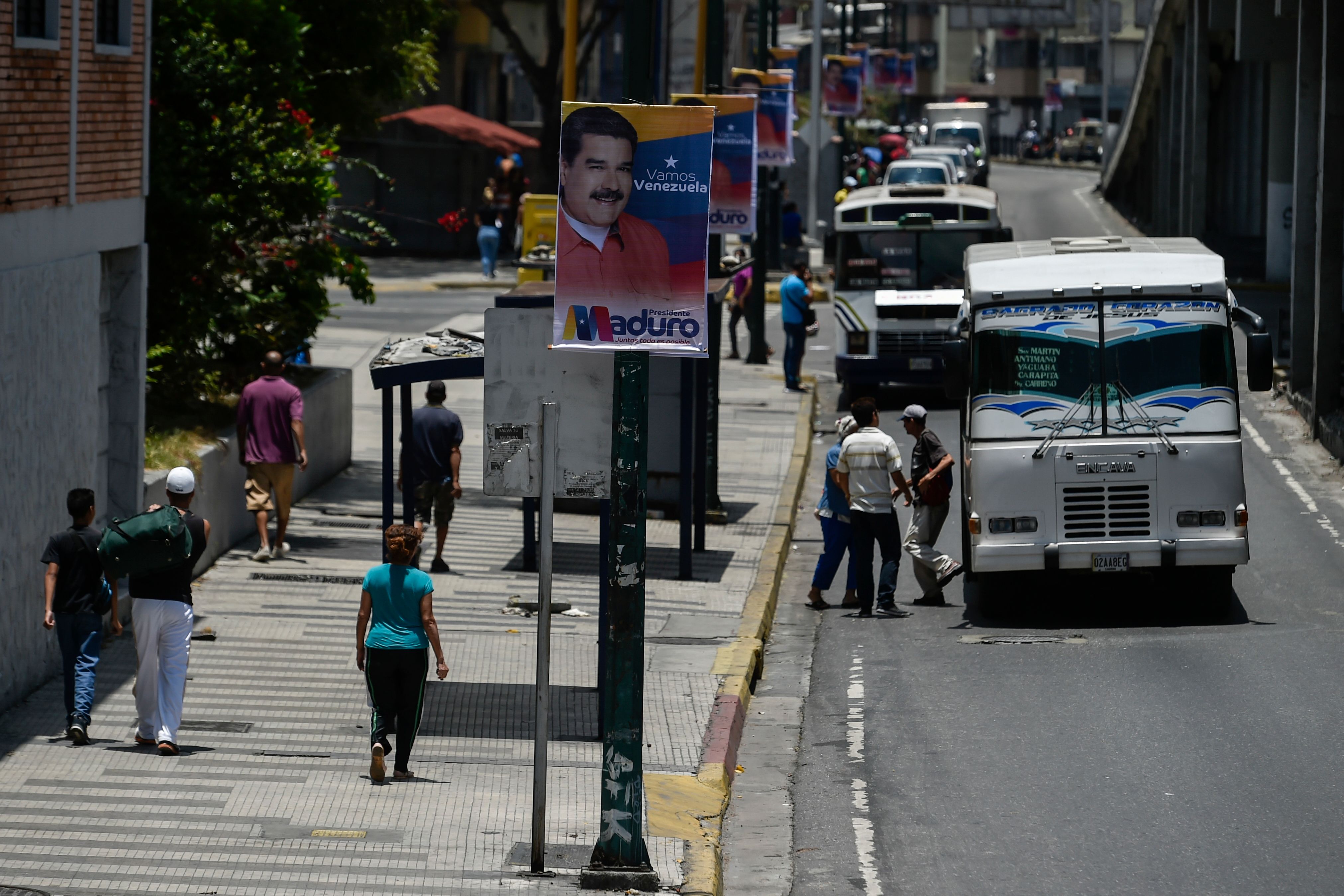 ملصقات لمادورو