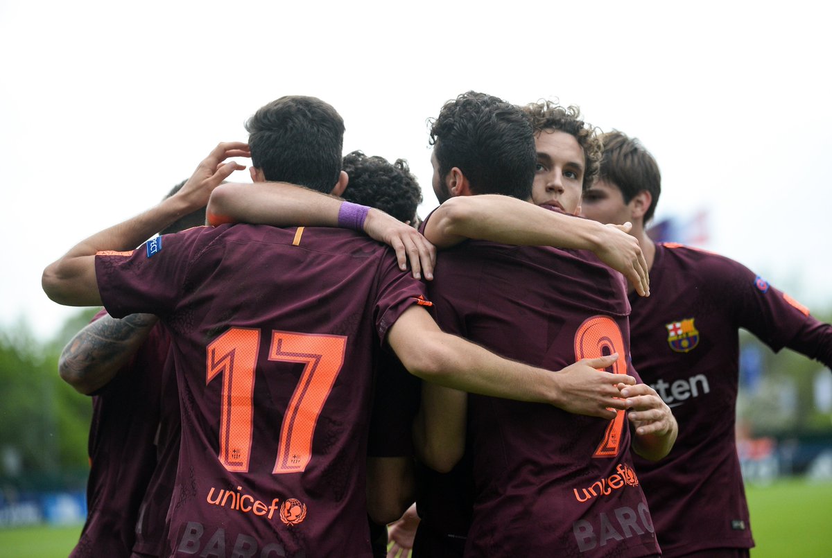 برشلونة بطلاً لدورى أبطال أوروبا للشباب (8)