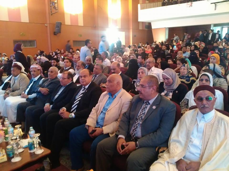 1-             محافظ مطروح يشهد حفل ختام الأنشطة لمدارس الروضة