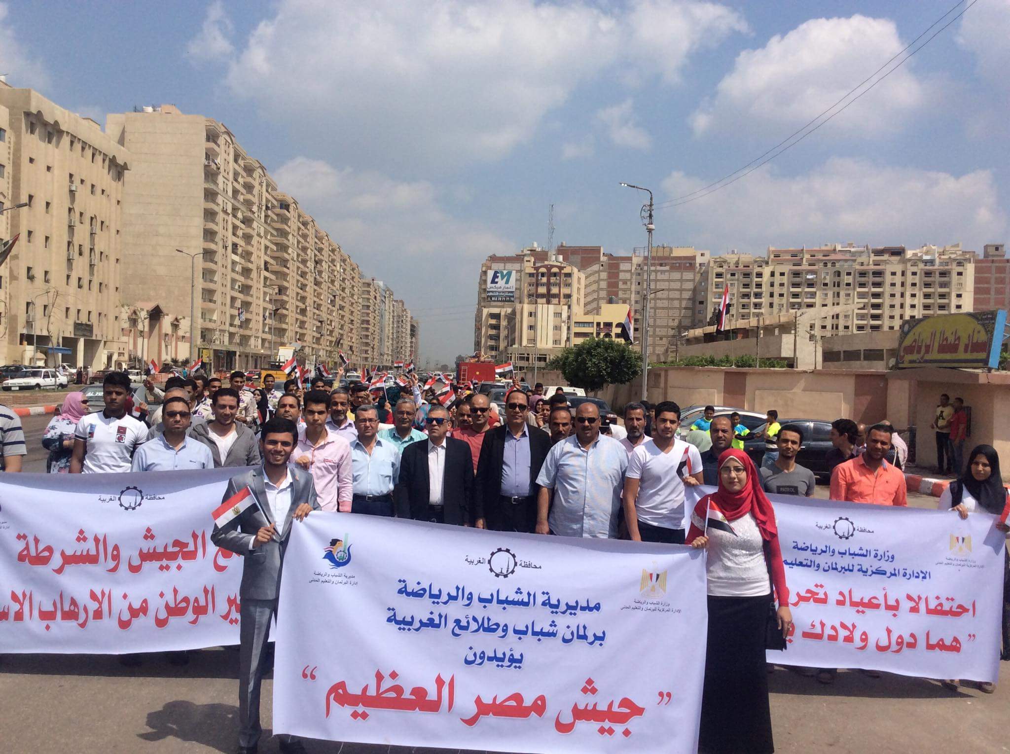 محافظ الغربية يشارك فى احتفالات عيد تحرير سيناء  (1)